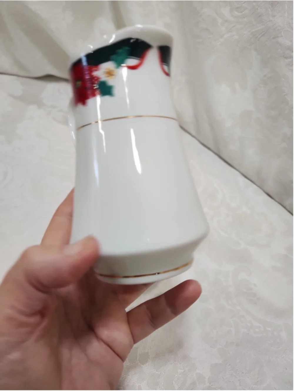 Tienshan DECK THE HALLS Creamer 4.5